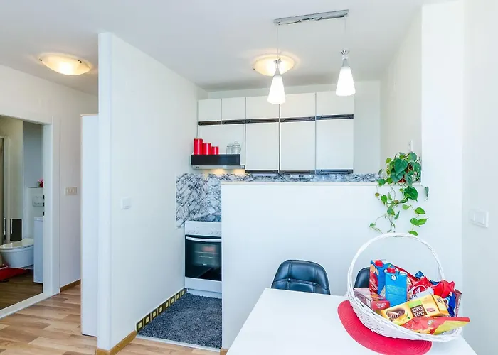 Vedrana- One-bedroom With Balcony And Sea View *