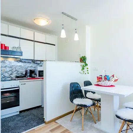 Vedrana- One-bedroom With Balcony And Sea View Апартаменты Дубровник