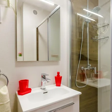 Vedrana- One-bedroom With Balcony And Sea View 杜布罗夫尼克