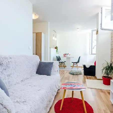 Vedrana- One-bedroom With Balcony And Sea View