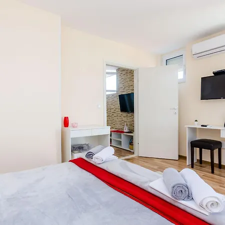 Vedrana- One-bedroom With Balcony And Sea View Dubrovník