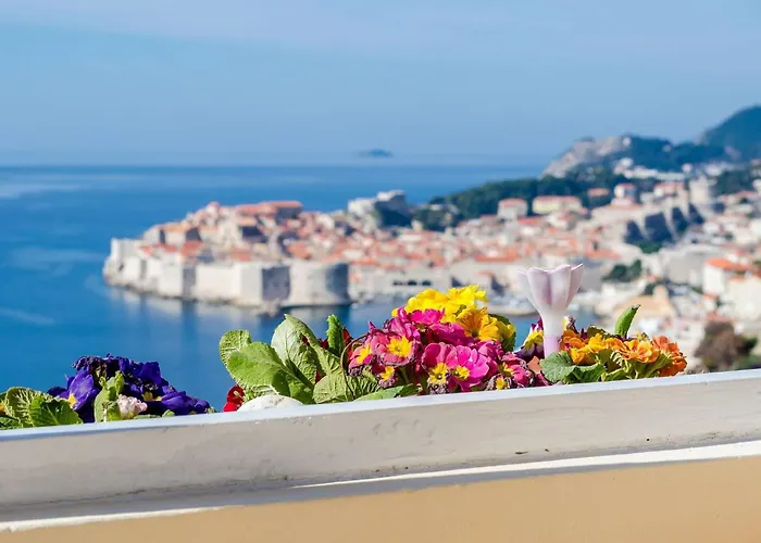 Vedrana- One-bedroom With Balcony And Sea View شقة *