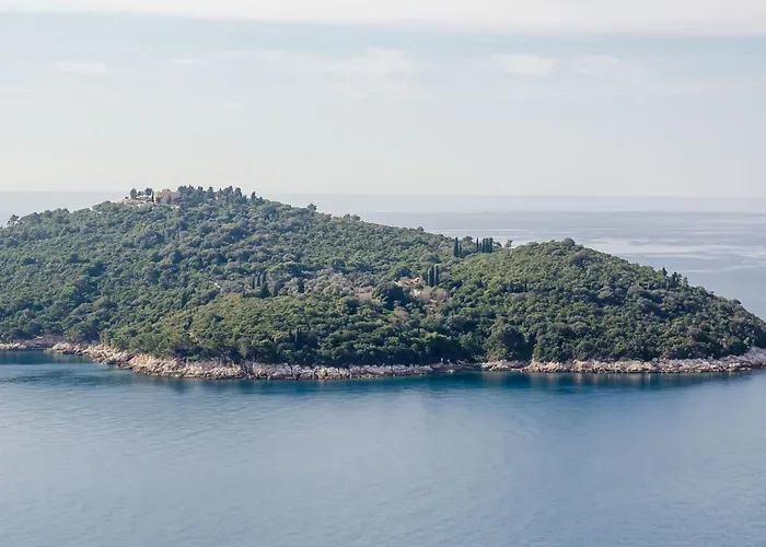 Vedrana- One-bedroom With Balcony And Sea View