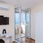 Vedrana- One-bedroom With Balcony And Sea View Апартаменты Дубровник