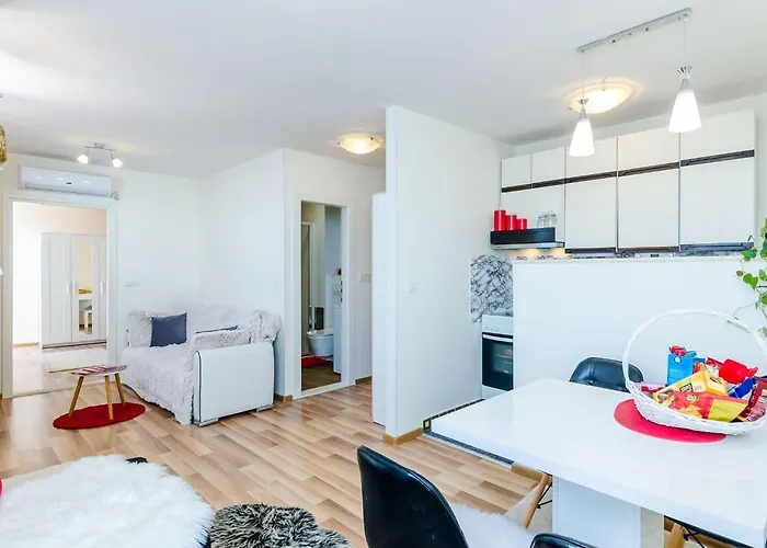 Vedrana- One-bedroom With Balcony And Sea View Appartamento Ragusa